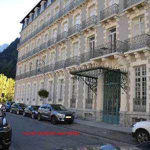 https://petit-studio-dans-immeuble-de-caractere.midi-pyreneeshotels.com